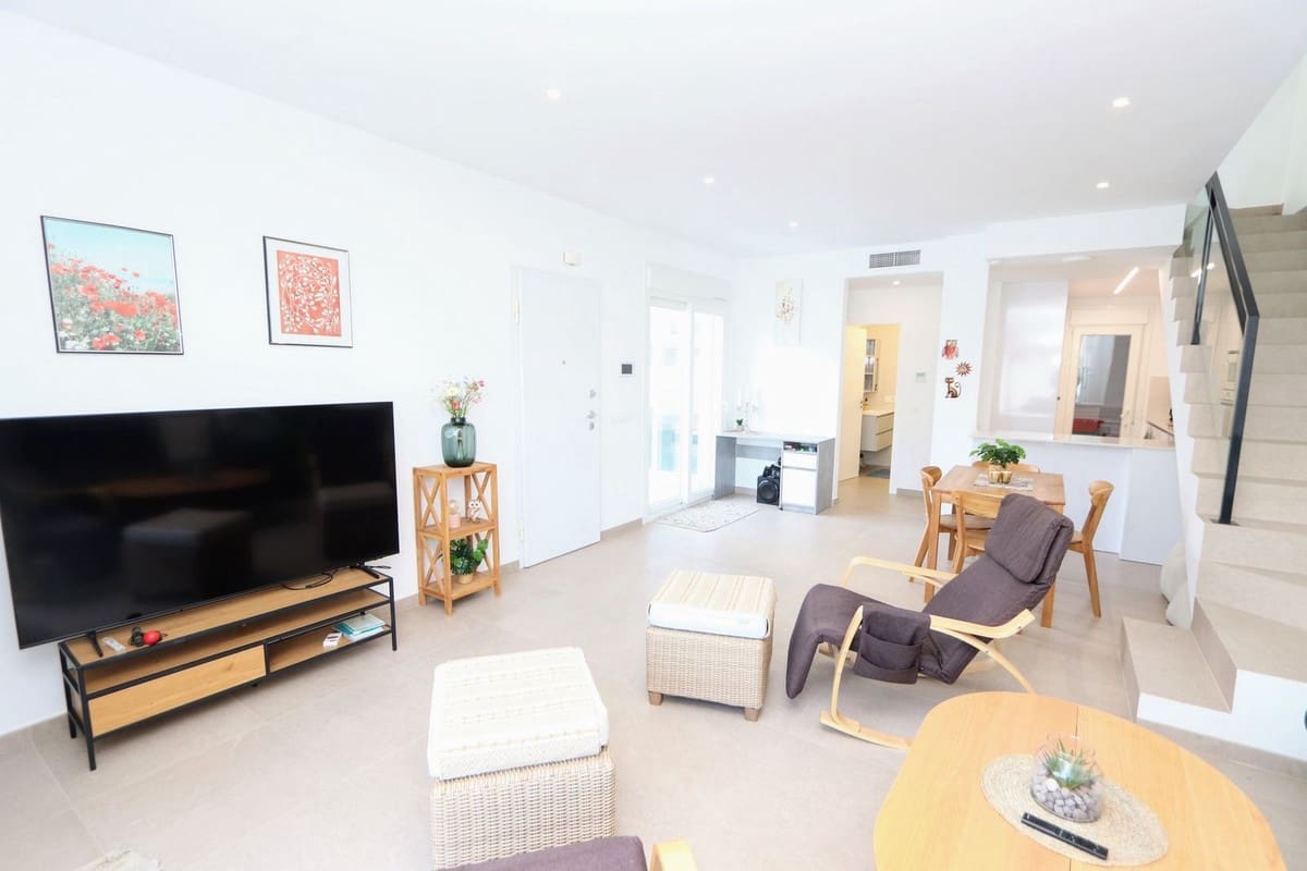 3 bedroom Villa for sale in San Pedro del Pinatar with pool - € 397,000 (Ref: 9503650)