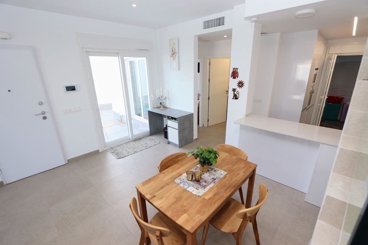 3 bedroom Villa for sale in San Pedro del Pinatar with pool - € 397,000 (Ref: 9503650)