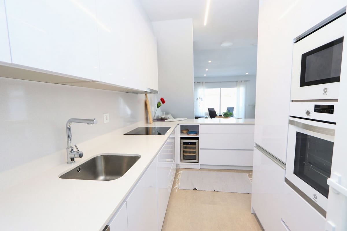 3 bedroom Villa for sale in San Pedro del Pinatar with pool - € 397,000 (Ref: 9503650)