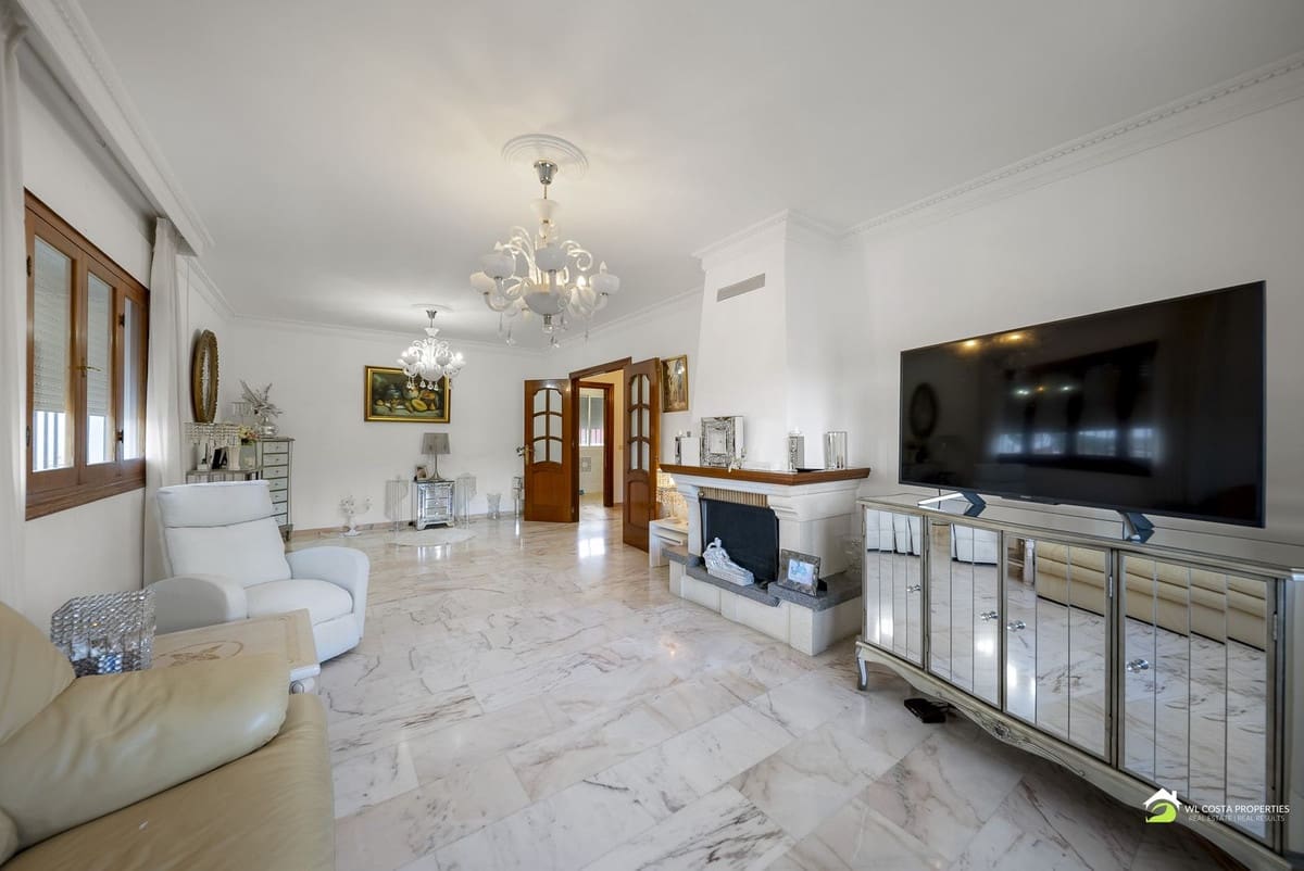 3 slaapkamer Villa te koop in Benalmadena met zwembad - € 699.000 (Ref: 9503652)