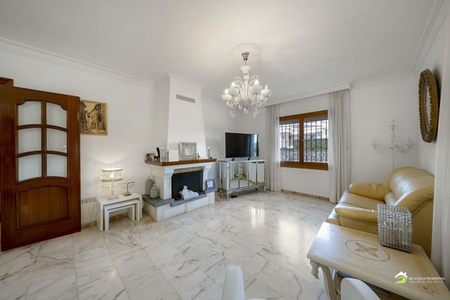 3 slaapkamer Villa te koop in Solymar, Benalmádena met zwembad - € 699.000 (Ref: 9503652)