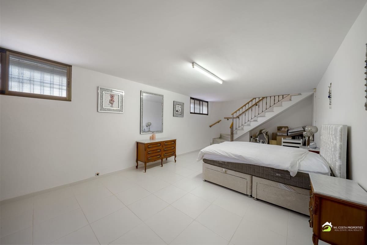 3 slaapkamer Villa te koop in Benalmadena met zwembad - € 699.000 (Ref: 9503652)