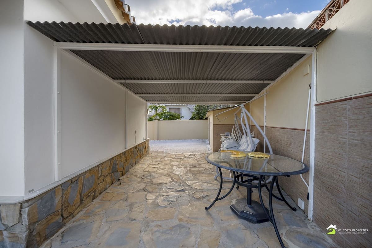 3 slaapkamer Villa te koop in Benalmadena met zwembad - € 699.000 (Ref: 9503652)