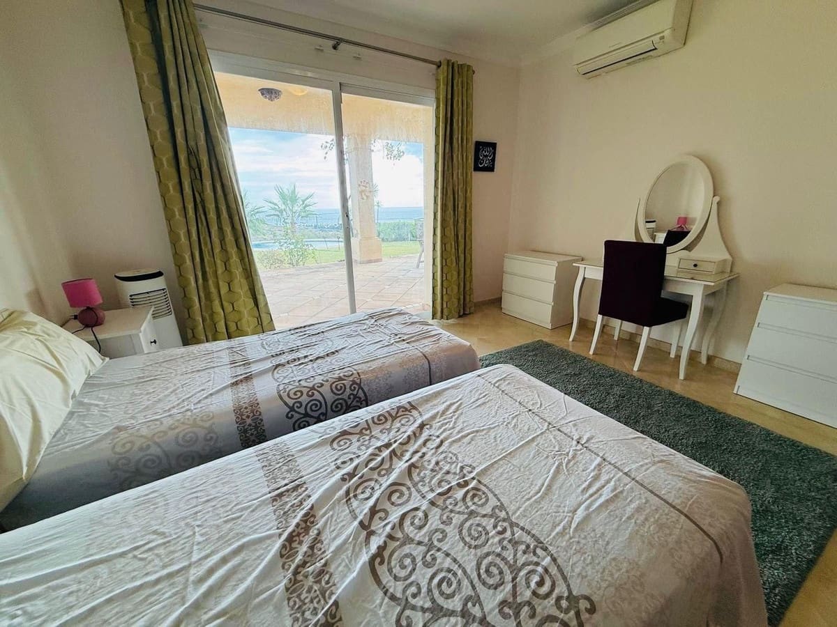 5 camera da letto Villa in vendita in Casares con piscina - 1.900.000 € (Rif: 9503653)