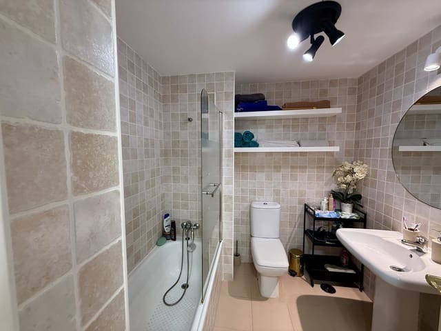 2 slaapkamer Penthouse te koop in La Reserva, Marbella - € 316.000 (Ref: 9503654)