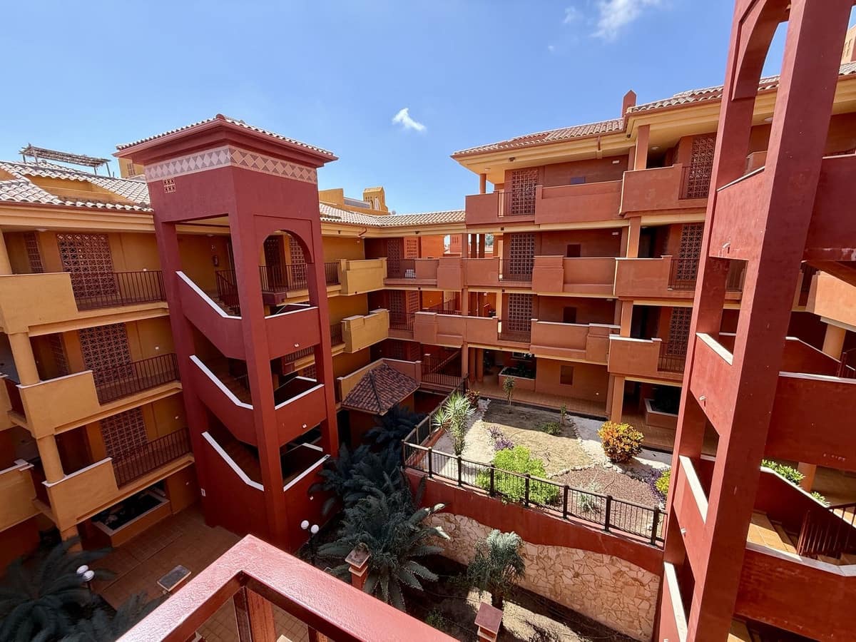 2 slaapkamer Penthouse te koop in La Reserva - € 316.000 (Ref: 9503654)