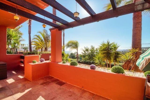 4 bedroom Townhouse for sale in Manilva Pueblo, Manilva - € 539,000 (Ref: 9503660)