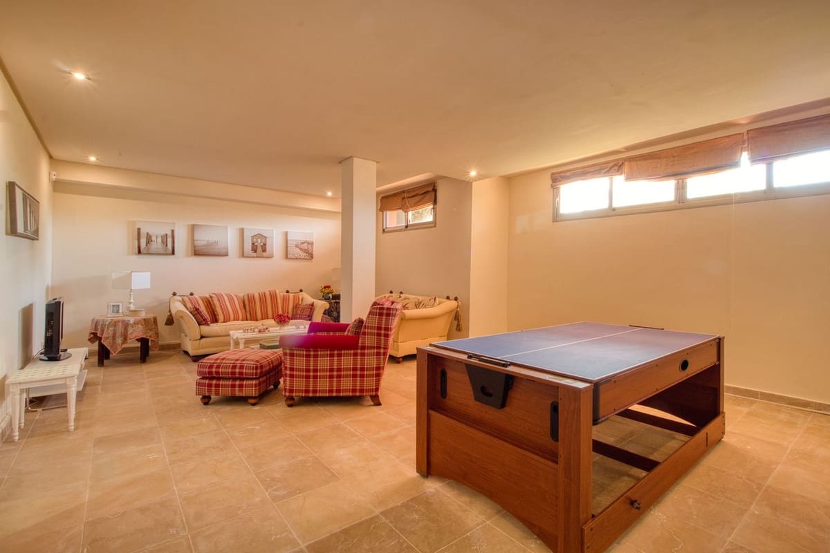 4 bedroom Townhouse for sale in Manilva - € 539,000 (Ref: 9503660)