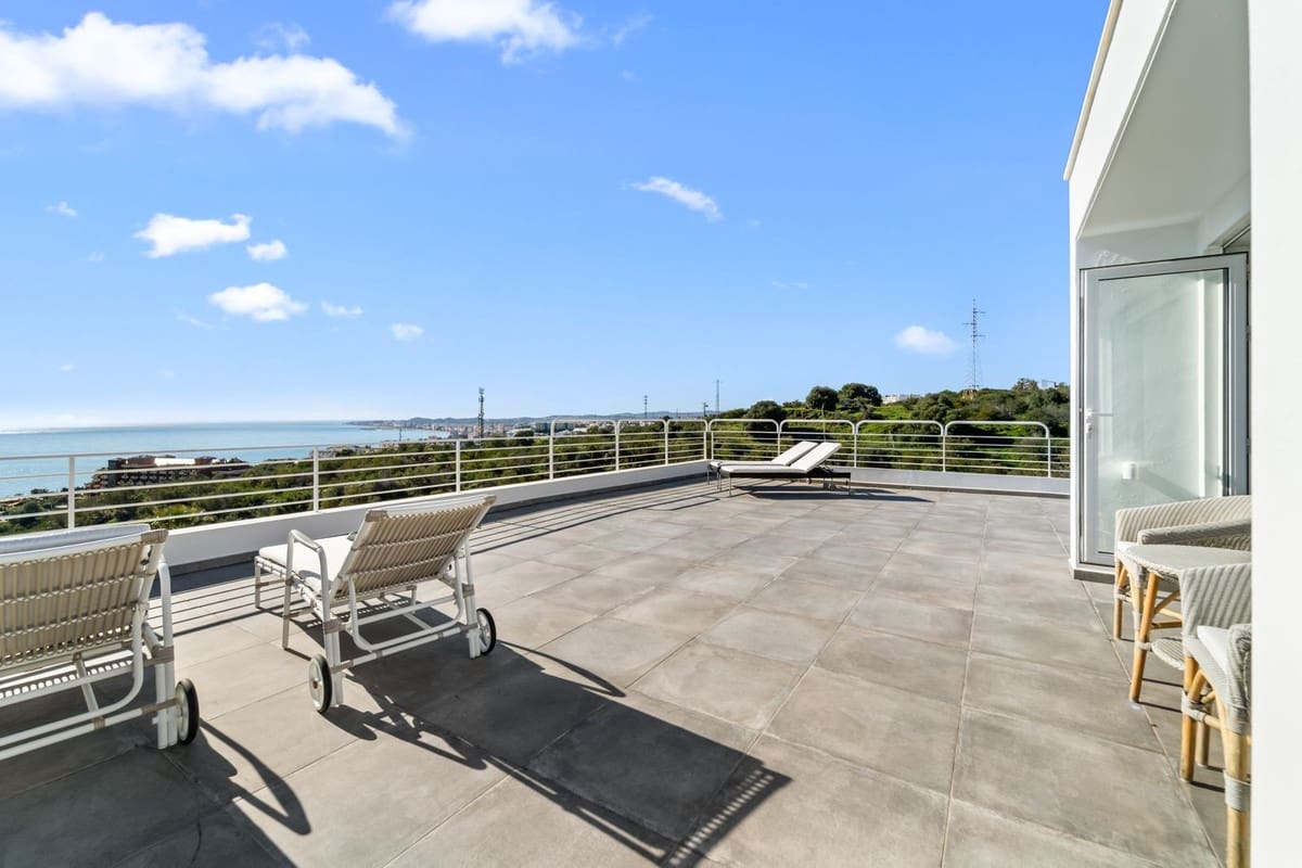 4 bedroom Villa for sale in Benalmadena with pool - € 2,595,000 (Ref: 9503661)