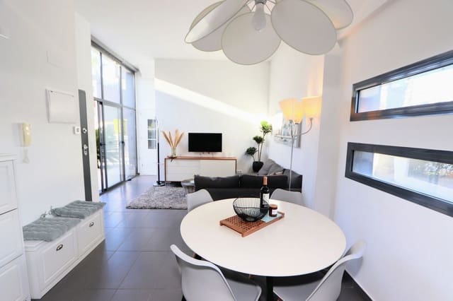 3 bedroom Villa for sale in Villamartin, Orihuela - € 330,000 (Ref: 9508018)