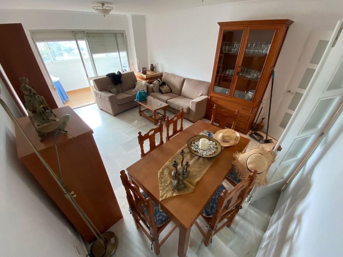3 bedroom Apartment for sale in Fuengirola - € 340,000 (Ref: 9508019)