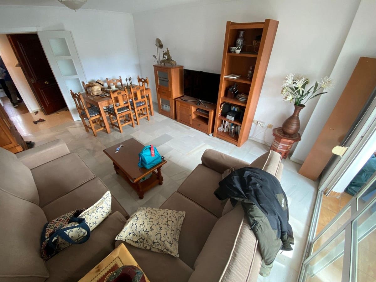 3 bedroom Apartment for sale in Fuengirola - € 340,000 (Ref: 9508019)
