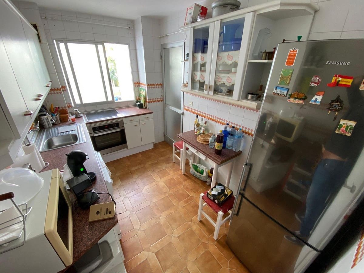 3 bedroom Apartment for sale in Fuengirola - € 340,000 (Ref: 9508019)