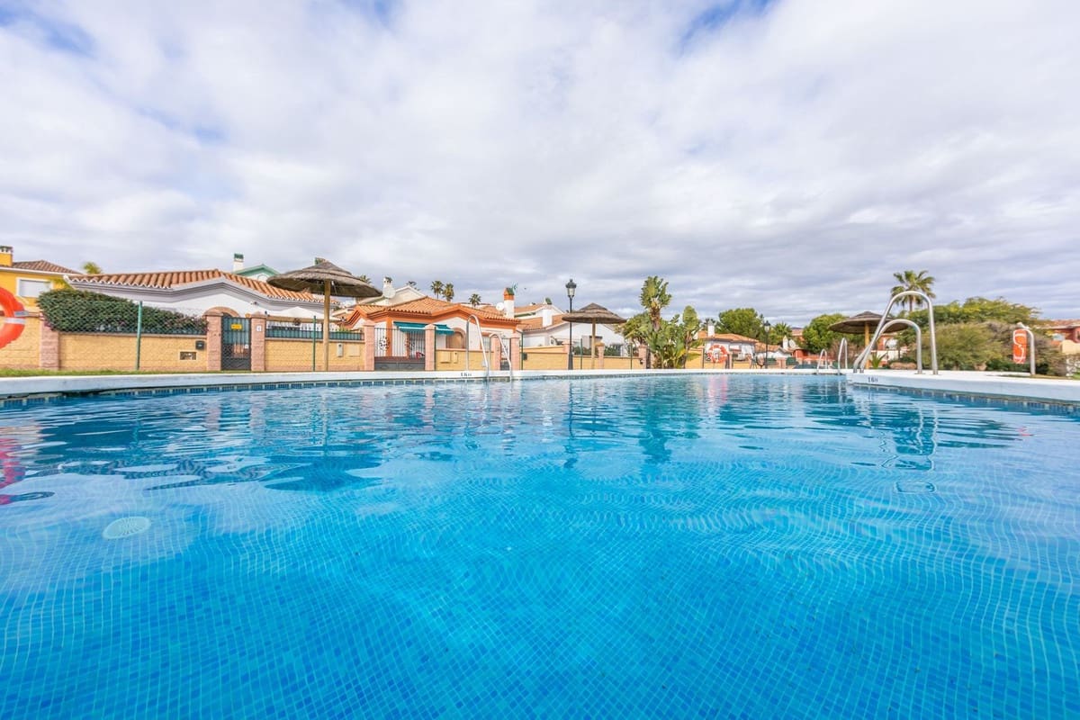 3 soverom Hus til salgs i La Duquesa / Puerto de la Duquesa - € 550 000 (Ref: 9508021)