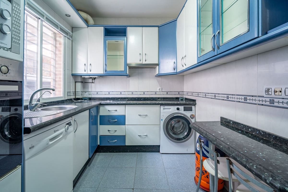 3 sypialnia Apartament na sprzedaż w Miasto Malaga - 299 000 € (Ref: 9508023)