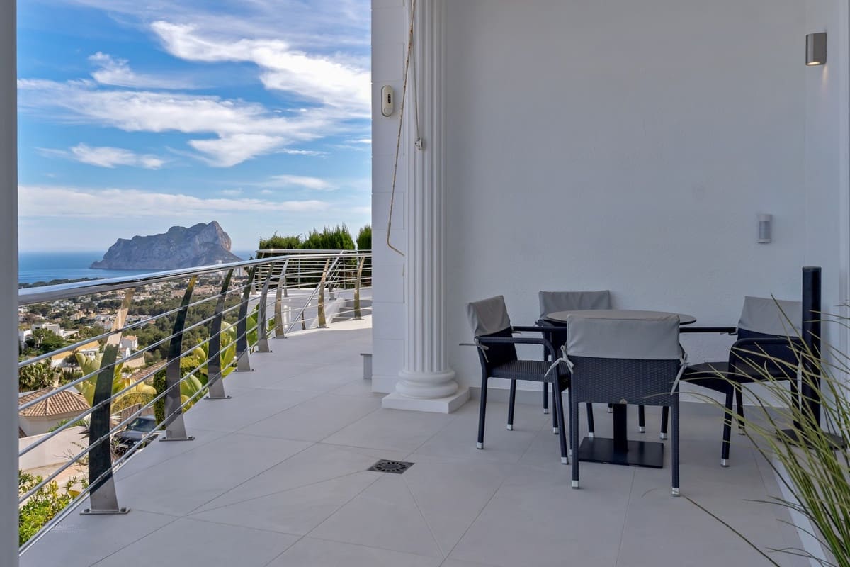 4 bedroom Villa for sale in Benissa with pool - € 1,800,000 (Ref: 9508024)