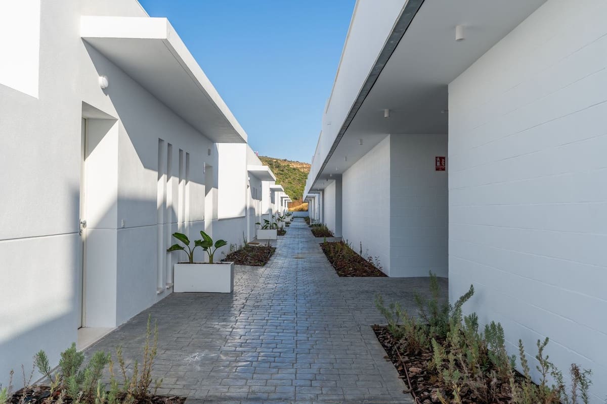 2 quarto Casa em Banda para venda em Manilva - 399 000 € (Ref: 9511403)