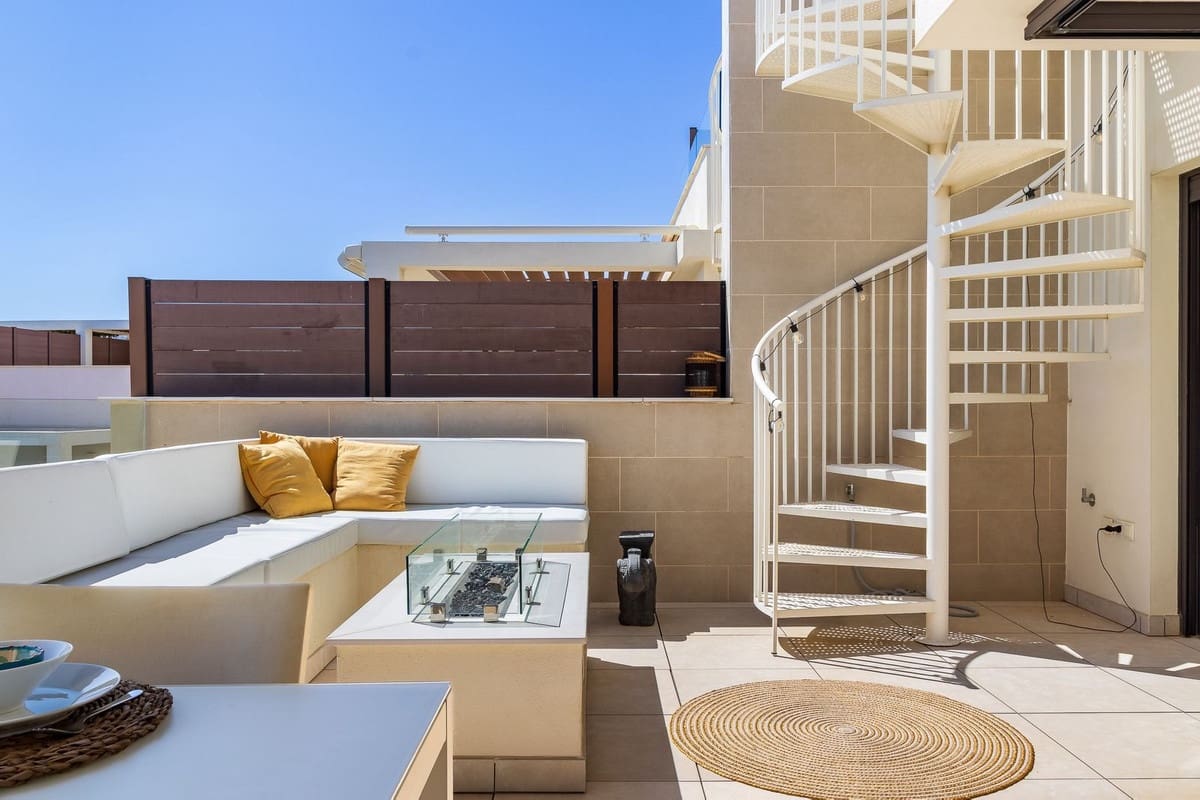 3 sovrum Takvåning till salu i La Cala de Mijas med pool - 795 000 € (Ref: 9511404)