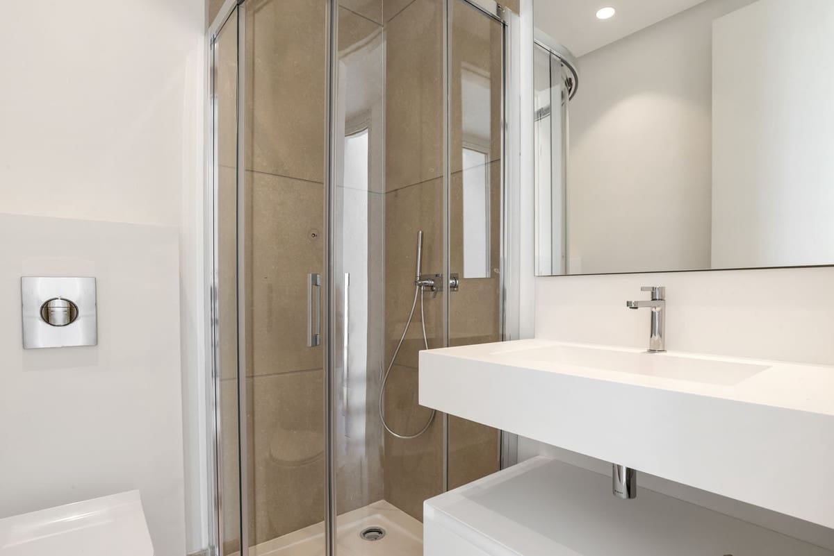 3 bedroom Penthouse for sale in Benahavis - € 1,150,000 (Ref: 9511405)