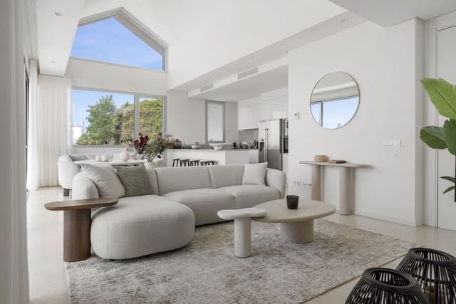 3 bedroom Penthouse for sale in Benahavís pueblo, Benahavís - € 1,150,000 (Ref: 9511405)