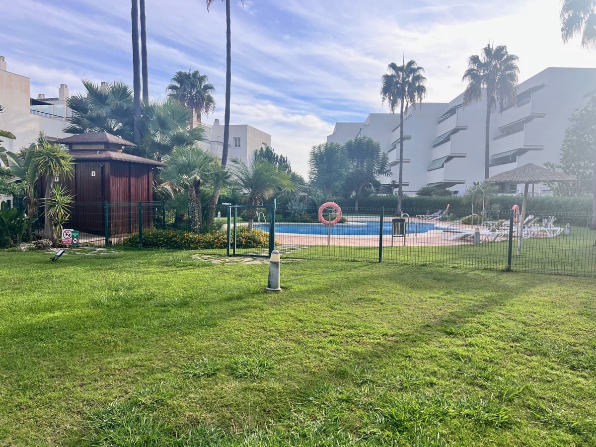 Apartamento de 2 habitaciones en San Pedro de Alcantara en venta - 418.000 € (Ref: 9511406)