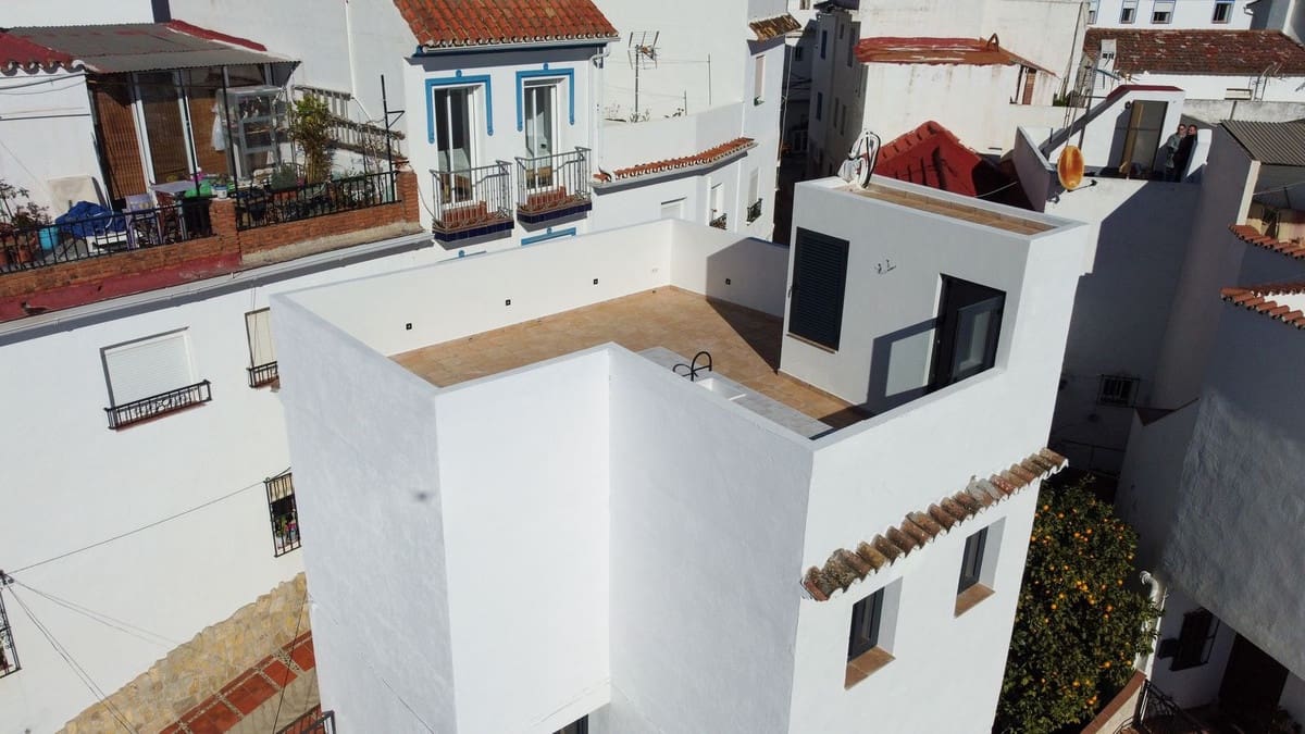 3 sypialnia Dom na sprzedaż w Ojen - 375 000 € (Ref: 9511410)