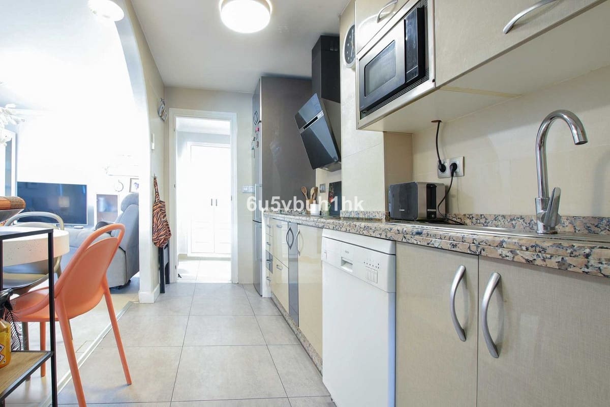 2 bedroom Apartment for sale in Las Chapas with pool - € 435,000 (Ref: 9518100)