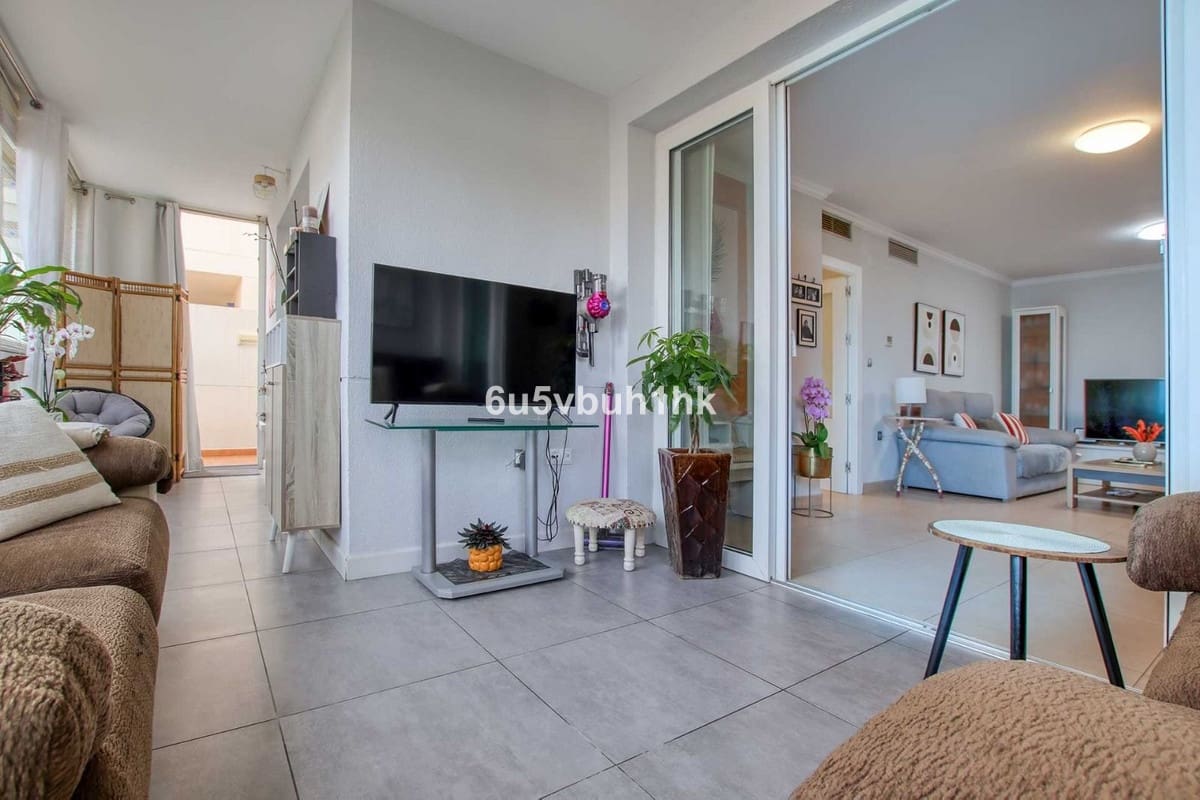 2 bedroom Apartment for sale in Las Chapas with pool - € 435,000 (Ref: 9518100)