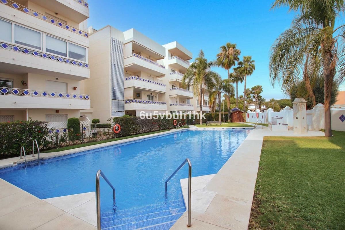 2 bedroom Apartment for sale in Las Chapas with pool - € 435,000 (Ref: 9518100)