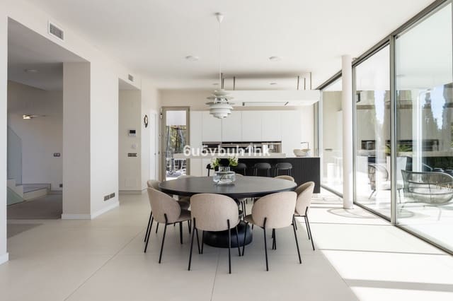 4 bedroom Villa for sale in Solymar, Benalmádena with pool - € 5,400,000 (Ref: 9518102)