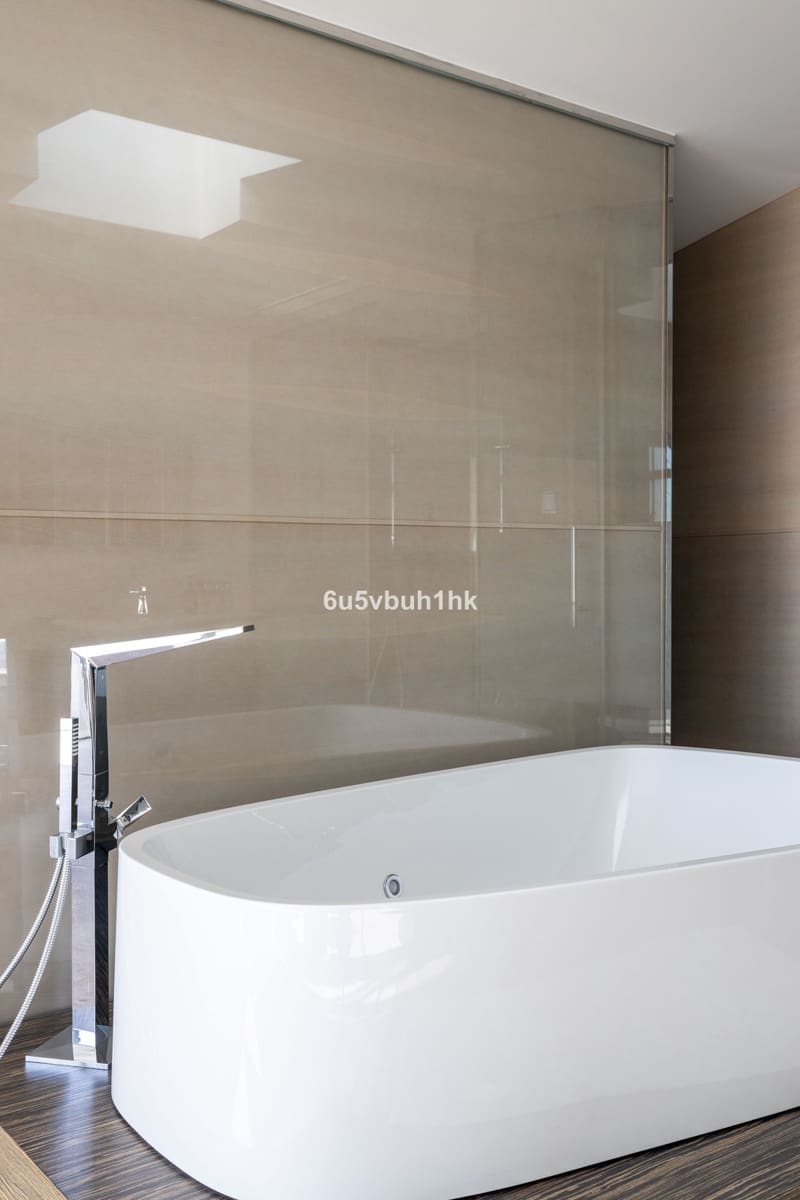 4 bedroom Villa for sale in Benalmadena with pool - € 5,400,000 (Ref: 9518102)