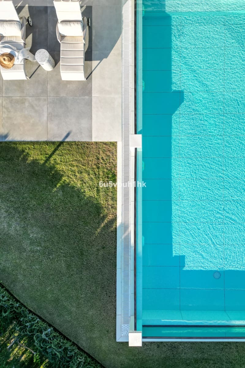 4 bedroom Villa for sale in Benalmadena with pool - € 5,400,000 (Ref: 9518102)