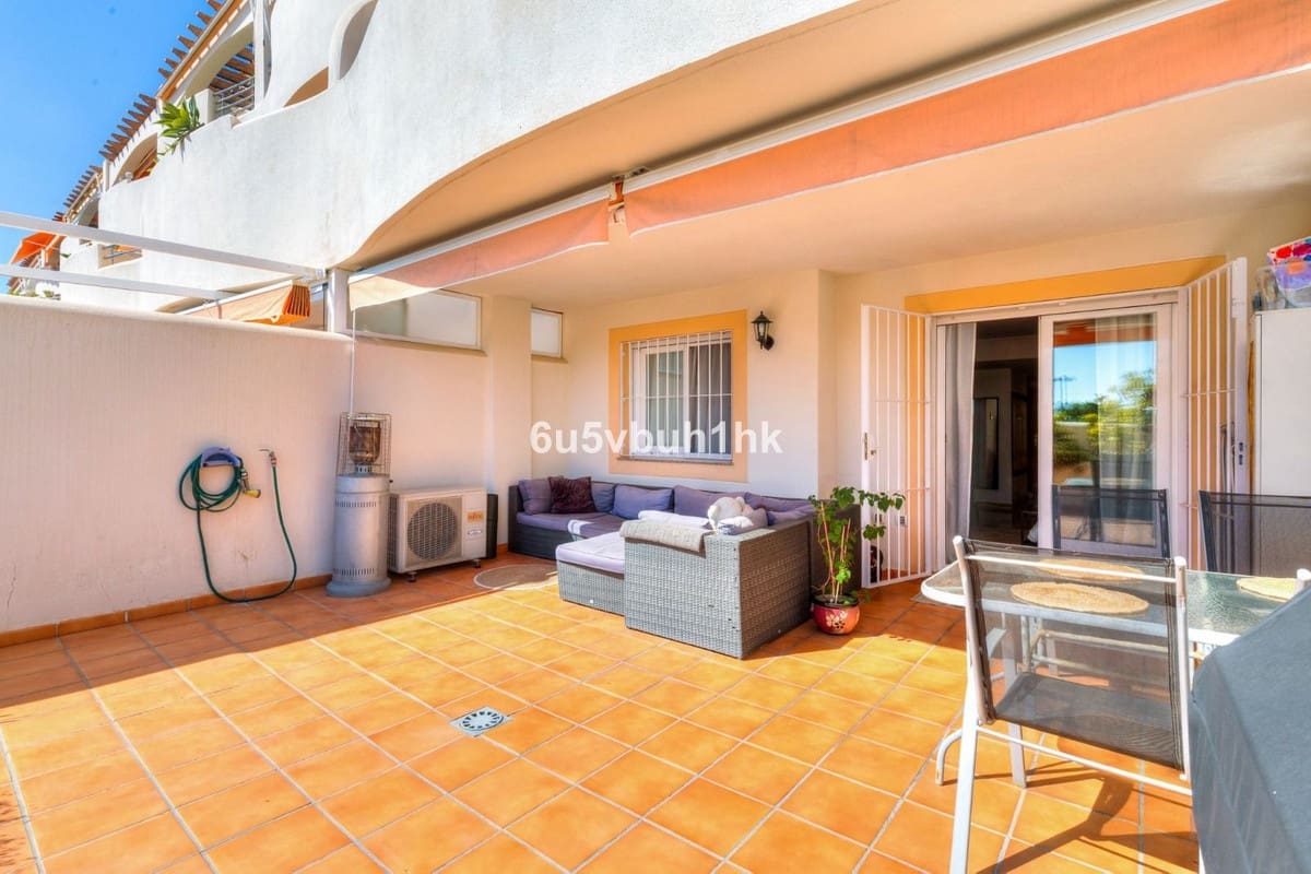 Apartamento de 2 habitaciones en Benalmádena en venta - 369.000 € (Ref: 9518108)