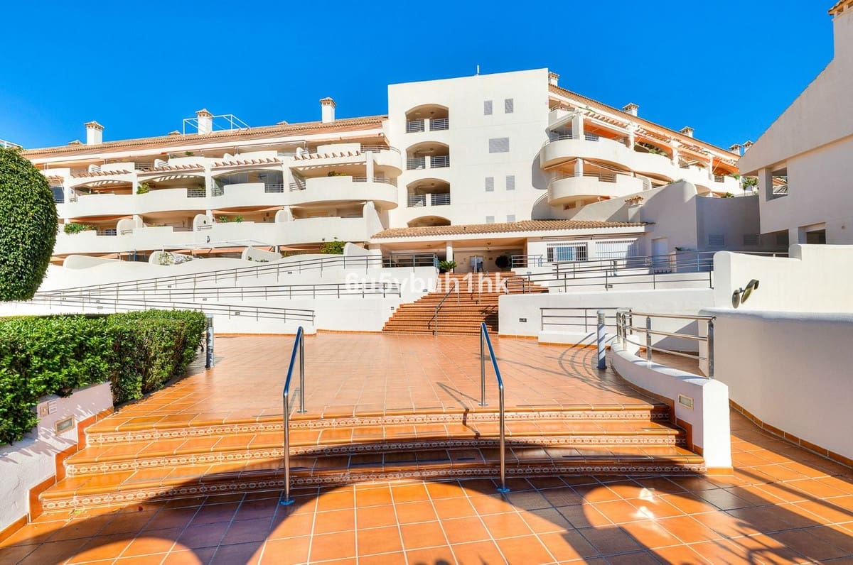 Apartamento de 2 habitaciones en Benalmádena en venta - 369.000 € (Ref: 9518108)