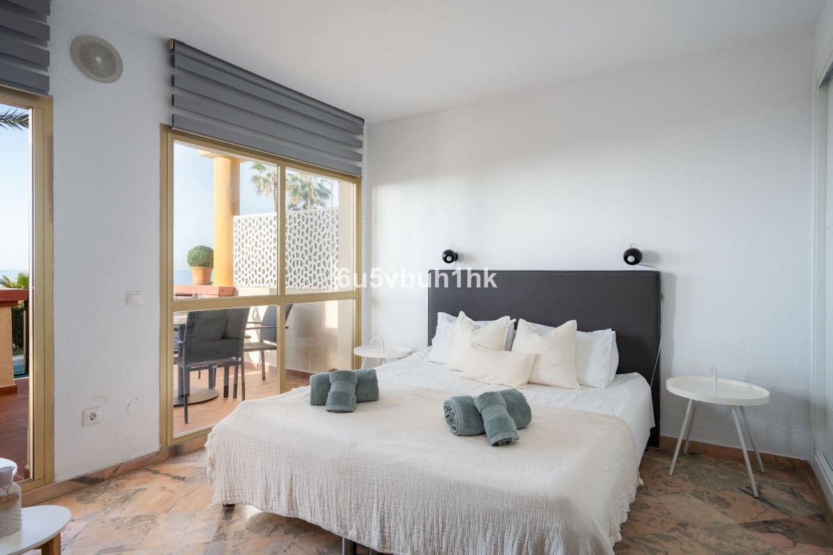 Studio à vendre à Marbella avec piscine - 398 000 € (Ref: 9518109)
