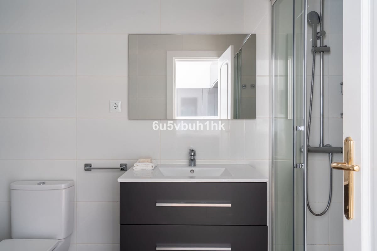 Studio à vendre à Marbella avec piscine - 398 000 € (Ref: 9518109)