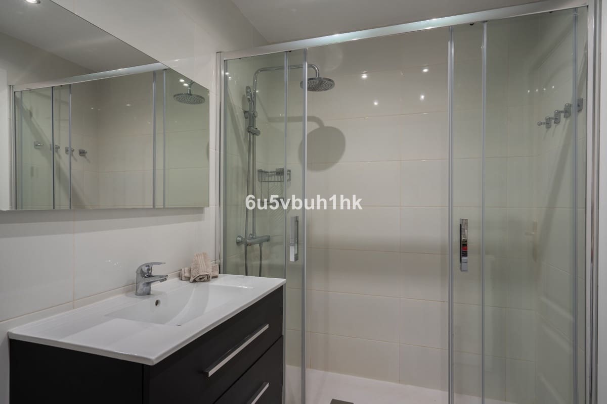 Studio à vendre à Marbella avec piscine - 398 000 € (Ref: 9518109)