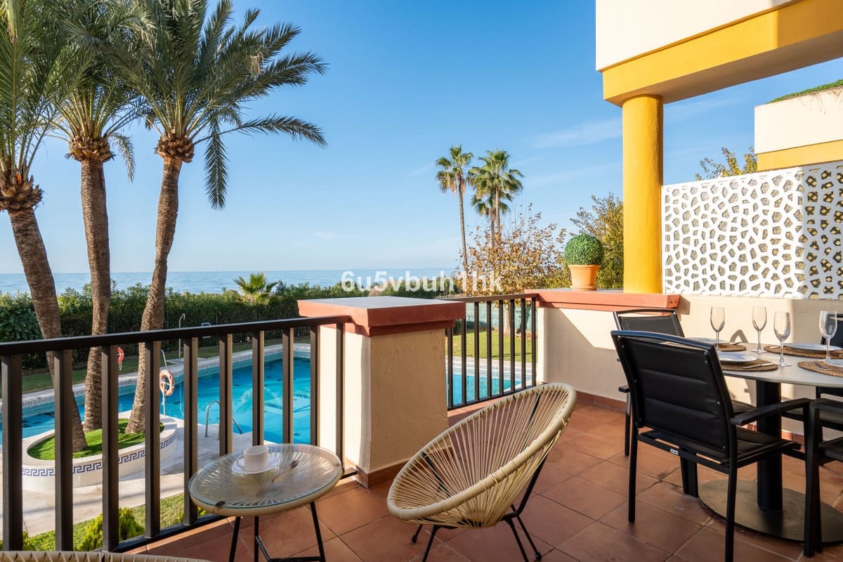 Studio à vendre à Marbella avec piscine - 398 000 € (Ref: 9518109)