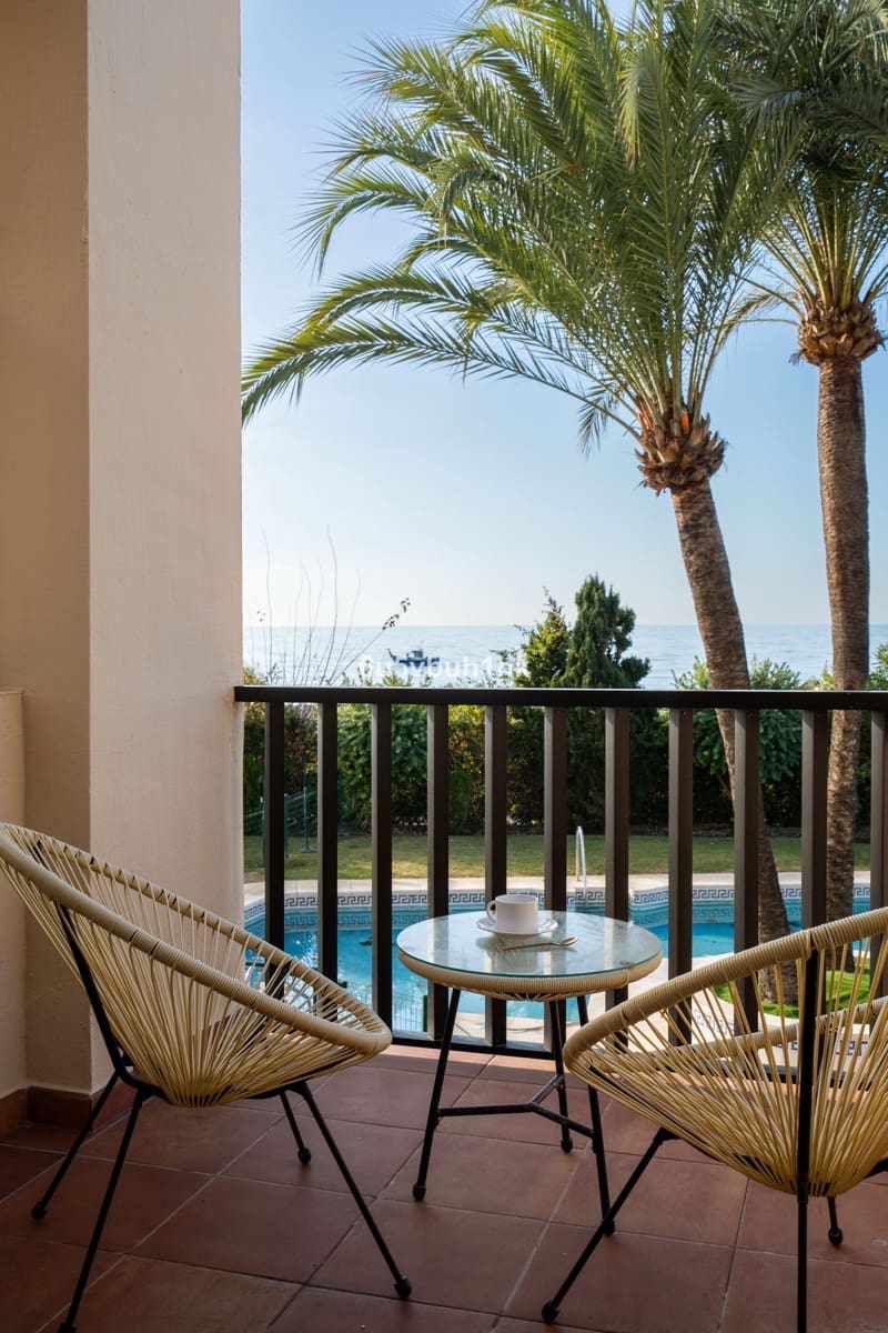 Studio à vendre à Marbella avec piscine - 398 000 € (Ref: 9518109)