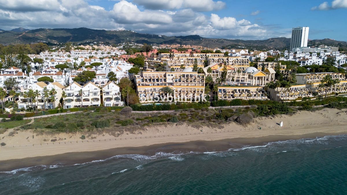 Studio à vendre à Marbella avec piscine - 398 000 € (Ref: 9518109)