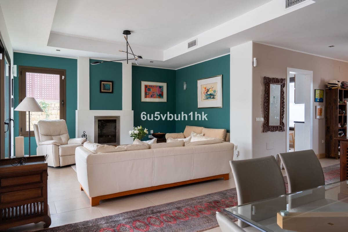 3 bedroom Finca/Country House for sale in Benalmadena Costa with pool - € 890,000 (Ref: 9518110)