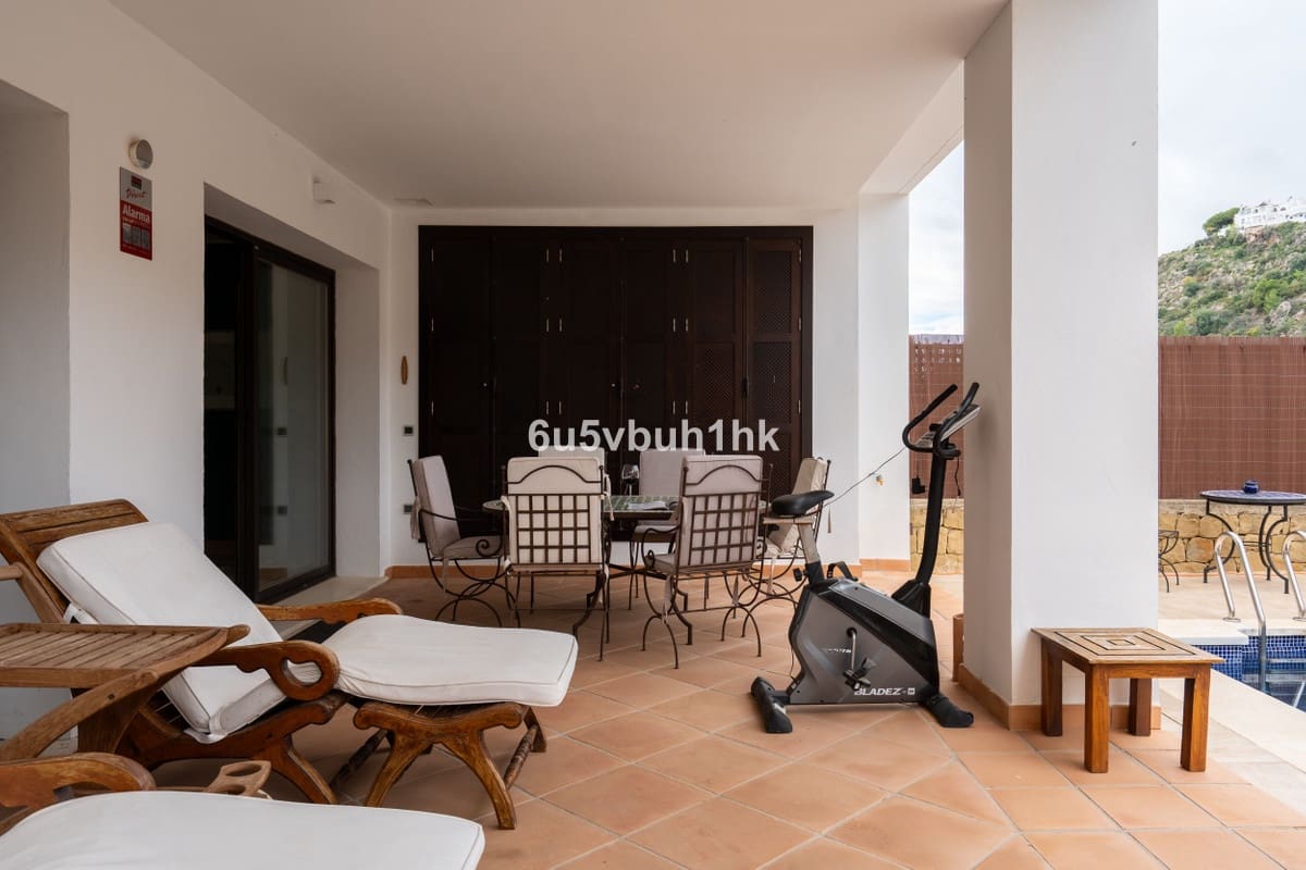 3 bedroom Finca/Country House for sale in Benalmadena Costa with pool - € 890,000 (Ref: 9518110)