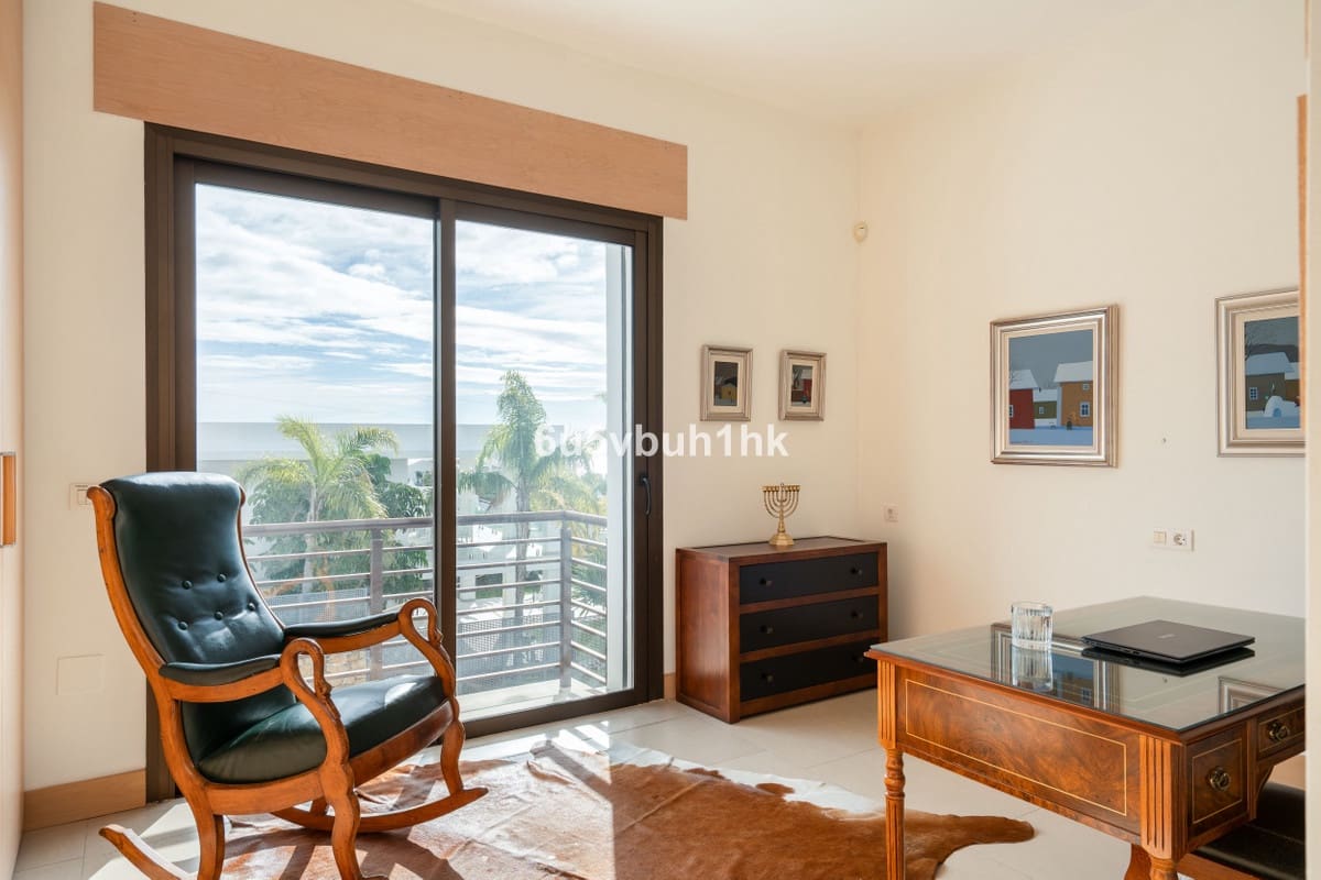 3 bedroom Finca/Country House for sale in Benalmadena Costa with pool - € 890,000 (Ref: 9518110)