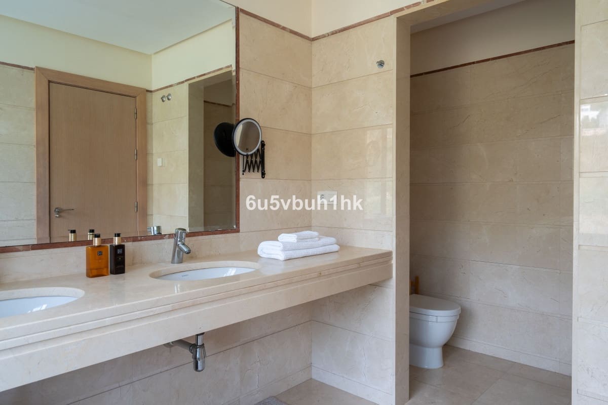 3 bedroom Finca/Country House for sale in Benalmadena Costa with pool - € 890,000 (Ref: 9518110)