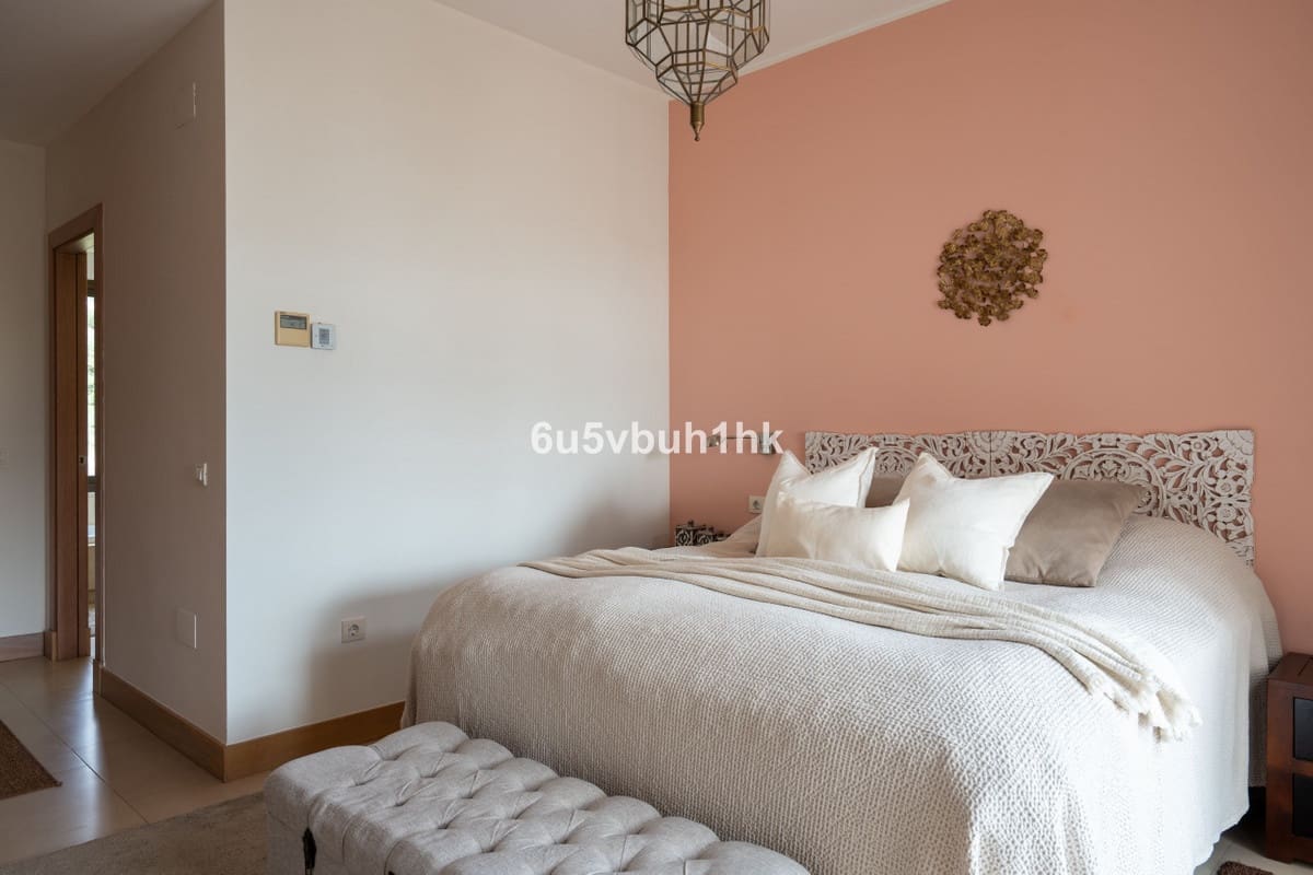 3 bedroom Finca/Country House for sale in Benalmadena Costa with pool - € 890,000 (Ref: 9518110)