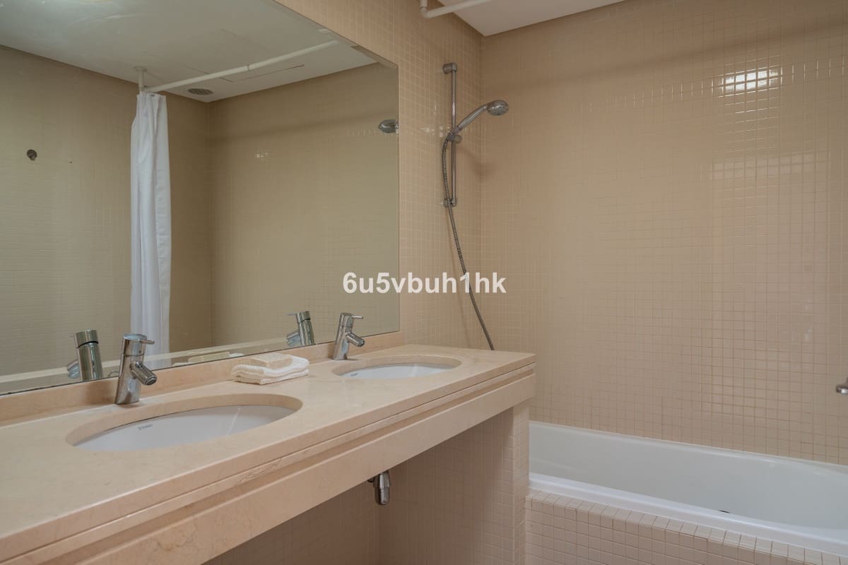 3 bedroom Finca/Country House for sale in Benalmadena Costa with pool - € 890,000 (Ref: 9518110)