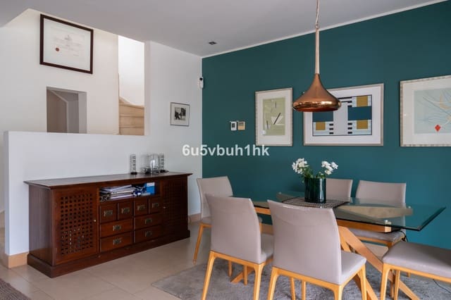 3 bedroom Finca/Country House for sale in Benalmadena Costa, Benalmádena with pool - € 890,000 (Ref: 9518110)