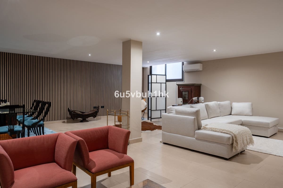 3 bedroom Finca/Country House for sale in Benalmadena Costa with pool - € 890,000 (Ref: 9518110)