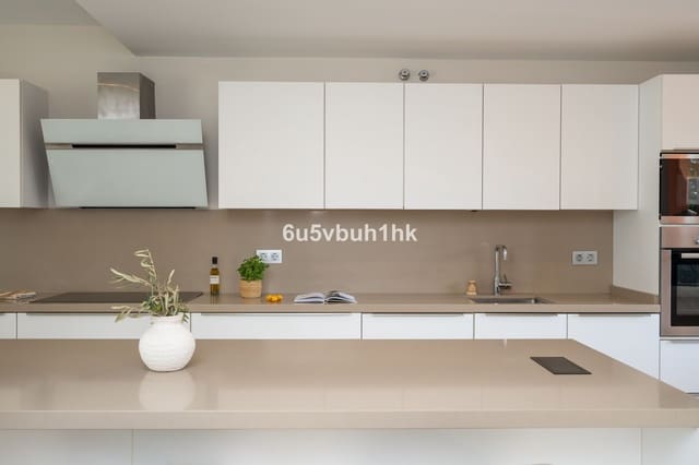 4 makuuhuone Omakotitalo myytävänä paikassa La Sierrezuela, Mijas mukana uima-altaan - 781 000 € (Ref: 9518111)