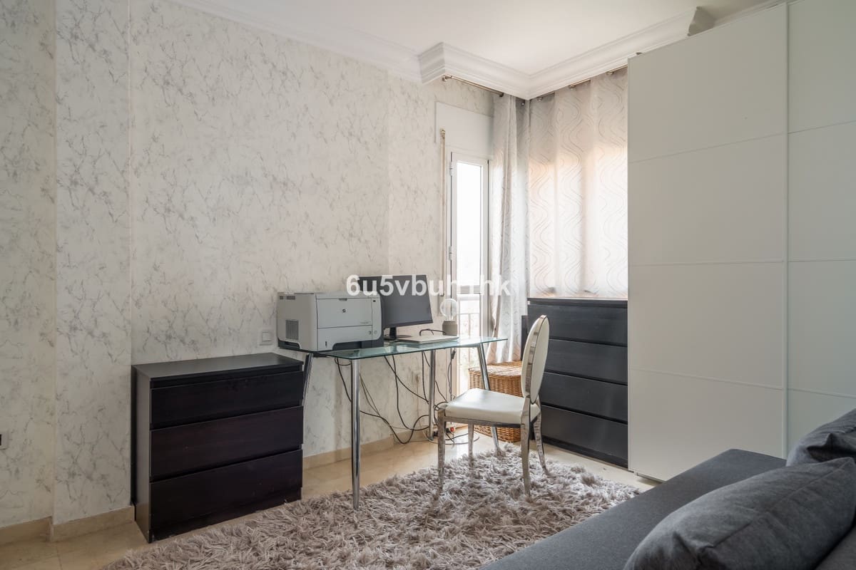 4 sypialnia Dom na sprzedaż w La Sierrezuela z basenem - 781 000 € (Ref: 9518111)